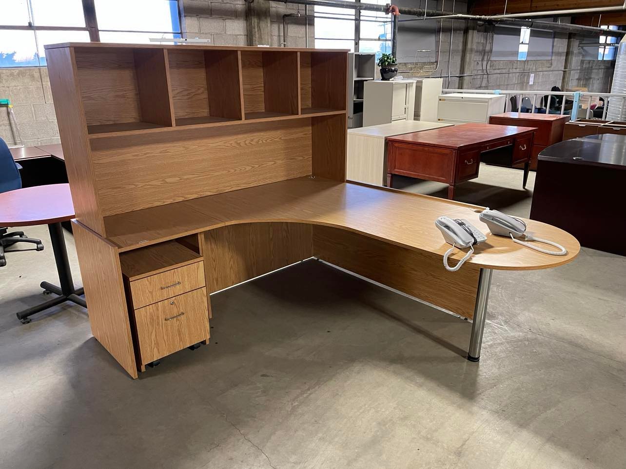 Office Desk in Edmonton